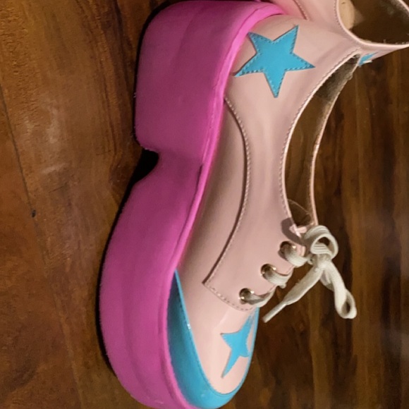 Cowboy platforms - Picture 3 of 4